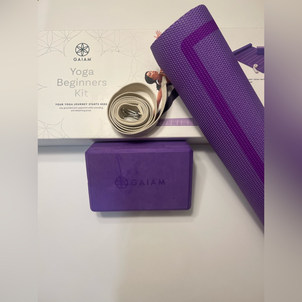 Gaiam Purple Yoga Beginners Kit